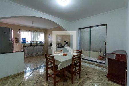Casa à venda com 386m², 3 quartos e 2 vagasCopa