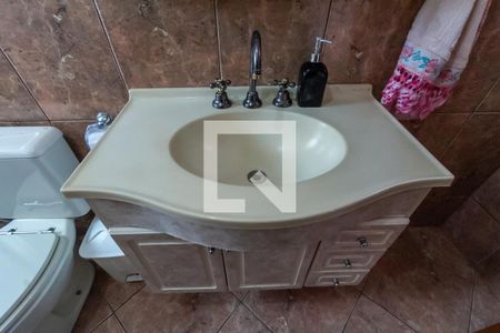 Casa à venda com 386m², 3 quartos e 2 vagasBanheiro da Suíte 2