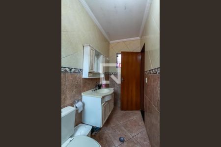 Casa à venda com 386m², 3 quartos e 2 vagasBanheiro da Suíte 2