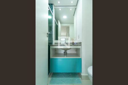 Apartamento à venda com 64m², 2 quartos e 1 vaga Apartamento à venda com 64m², 2 quartos e 1 vagaBanheiro Corredor