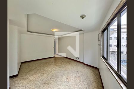 Apartamento à venda com 110m², 3 quartos e 2 vagasSala