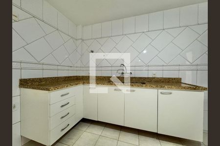 Apartamento à venda com 110m², 3 quartos e 2 vagasCozinha