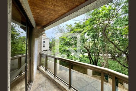 Apartamento à venda com 110m², 3 quartos e 2 vagasSuíte - Varanda