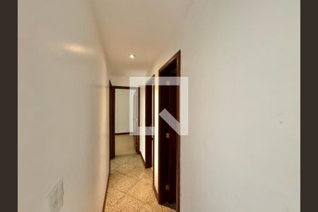 Apartamento à venda com 110m², 3 quartos e 2 vagasCorredor
