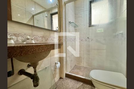 Apartamento à venda com 110m², 3 quartos e 2 vagasSuíte - Banheiro