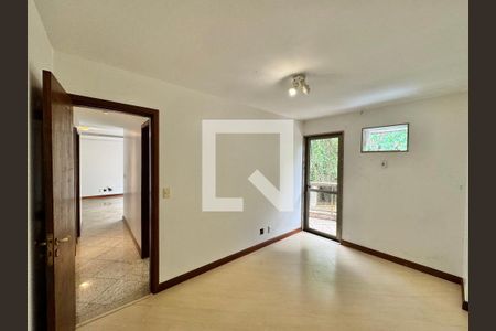 Apartamento à venda com 110m², 3 quartos e 2 vagasSuíte