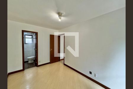 Apartamento à venda com 110m², 3 quartos e 2 vagasSuíte