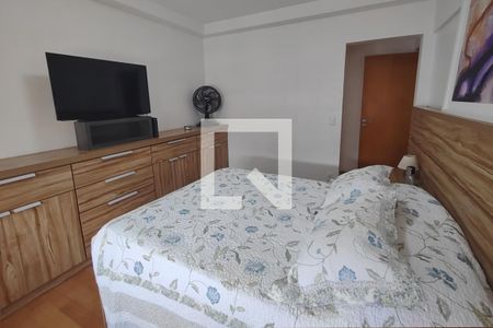 Apartamento à venda com 243m², 3 quartos e 4 vagas Apartamento à venda com 243m², 3 quartos e 4 vagasSuíte 1