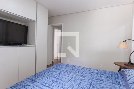 suite 1 de casa de condomínio à venda com 5 quartos, 335m² em Retiro do Chalé, Brumadinho