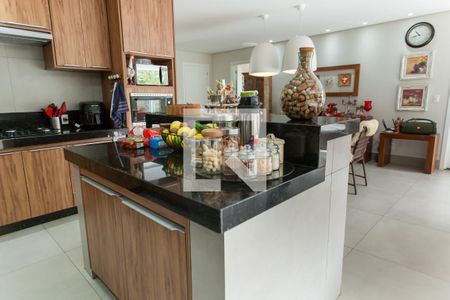Cozinha de casa de condomínio à venda com 5 quartos, 335m² em Retiro do Chalé, Brumadinho
