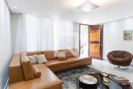 Sala de casa de condomínio à venda com 5 quartos, 335m² em Retiro do Chalé, Brumadinho