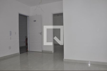 Sala/Cozinha de apartamento para alugar com 1 quarto, 30m² em Vila Mangalot, São Paulo