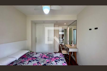 Apartamento à venda com 53m², 1 quarto e 2 vagas Apartamento à venda com 53m², 1 quarto e 2 vagasQuarto