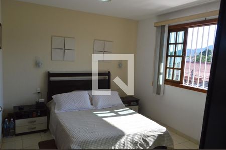 Casa de condomínio à venda com 360m², 3 quartos e 2 vagasSuíte