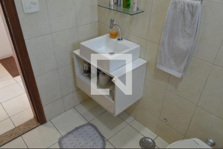 Casa de condomínio à venda com 360m², 3 quartos e 2 vagasBanheiro 2