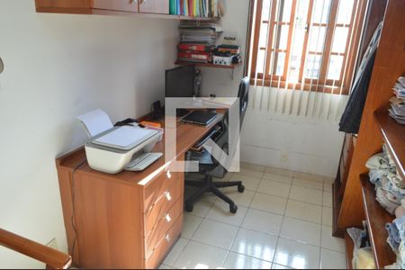 Casa de condomínio à venda com 360m², 3 quartos e 2 vagasCloset da suíte