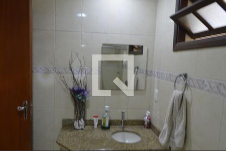 Casa de condomínio à venda com 360m², 3 quartos e 2 vagasBanheiro 1