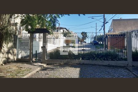 Casa de condomínio à venda com 360m², 3 quartos e 2 vagas Casa de condomínio à venda com 360m², 3 quartos e 2 vagasEntrada de Pedestres