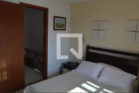 Casa de condomínio à venda com 360m², 3 quartos e 2 vagasSuíte