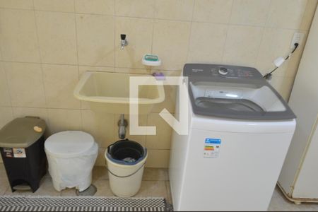 Casa de condomínio à venda com 360m², 3 quartos e 2 vagasÁrea de Serviço