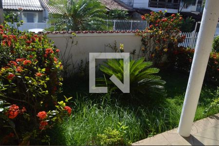 Casa de condomínio à venda com 360m², 3 quartos e 2 vagasJardim