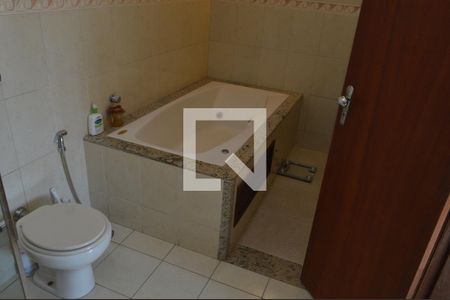 Casa de condomínio à venda com 360m², 3 quartos e 2 vagasBanheiro da Suíte