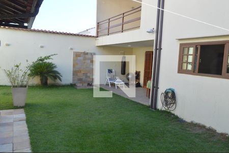 Casa de condomínio à venda com 360m², 3 quartos e 2 vagasQuintal