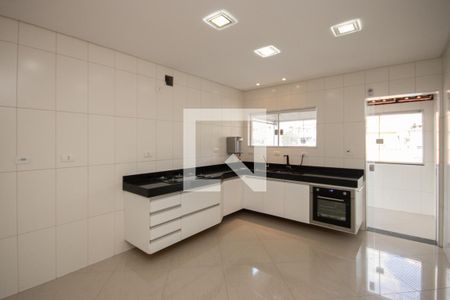 Casa para alugar com 280m², 5 quartos e 3 vagasCozinha