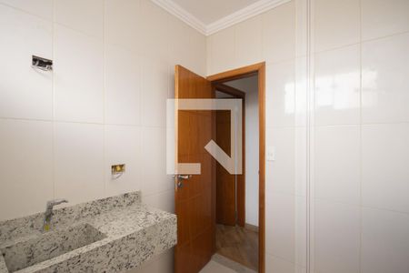 Casa para alugar com 280m², 5 quartos e 3 vagasBanheiro 2