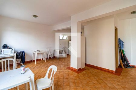 Apartamento para alugar com 56m², 2 quartos e 1 vaga Apartamento para alugar com 56m², 2 quartos e 1 vagaÁrea comum - Salão de festas