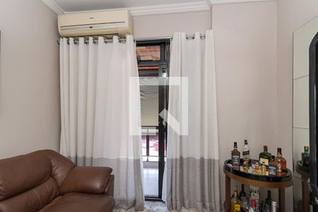 Apartamento à venda com 104m², 3 quartos e 1 vaga Apartamento à venda com 104m², 3 quartos e 1 vagaSala