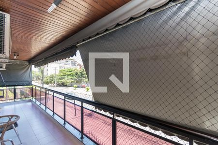 Apartamento à venda com 104m², 3 quartos e 1 vaga Apartamento à venda com 104m², 3 quartos e 1 vagaVaranda da Sala