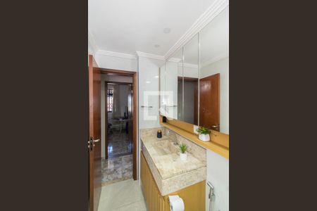 Apartamento à venda com 104m², 3 quartos e 1 vaga Apartamento à venda com 104m², 3 quartos e 1 vagaBanheiro Social