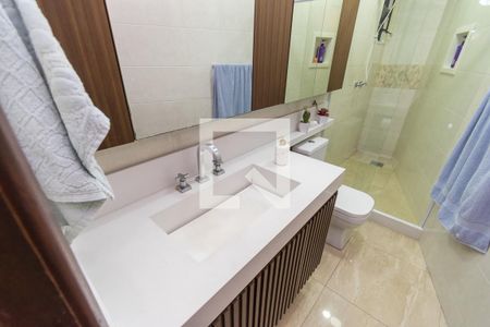 Apartamento à venda com 104m², 3 quartos e 1 vaga Apartamento à venda com 104m², 3 quartos e 1 vagaBanheiro da Suíte
