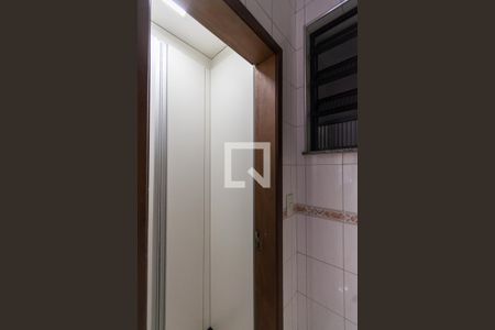Apartamento à venda com 104m², 3 quartos e 1 vaga Apartamento à venda com 104m², 3 quartos e 1 vagaBanheiro de Serviço (atual despensa)