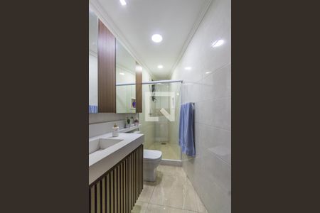 Apartamento à venda com 104m², 3 quartos e 1 vaga Apartamento à venda com 104m², 3 quartos e 1 vagaBanheiro da Suíte