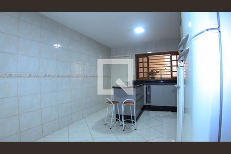 Casa à venda com 148m², 3 quartos e 2 vagasCozinha