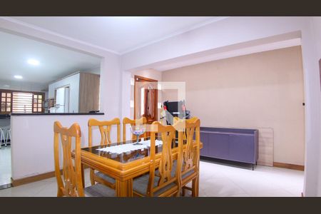 Casa à venda com 148m², 3 quartos e 2 vagasCopa