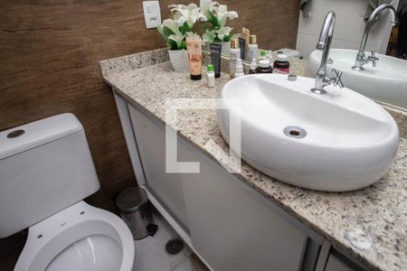 Apartamento à venda com 51m², 2 quartos e 1 vaga Apartamento à venda com 51m², 2 quartos e 1 vagaBanheiro da suíte