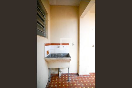 Casa para alugar com 70m², 2 quartos e 1 vagaÁrea de Serviço