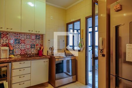 Apartamento à venda com 97m², 3 quartos e 2 vagas Apartamento à venda com 97m², 3 quartos e 2 vagasCozinha