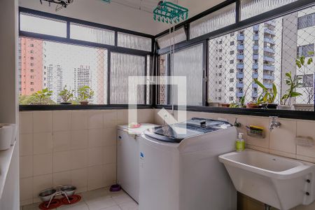 Apartamento à venda com 97m², 3 quartos e 2 vagas Apartamento à venda com 97m², 3 quartos e 2 vagasÁrea de Serviço