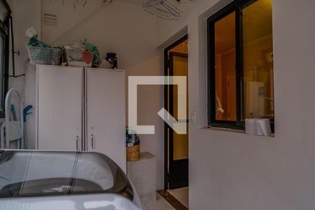 Apartamento à venda com 97m², 3 quartos e 2 vagas Apartamento à venda com 97m², 3 quartos e 2 vagasÁrea de Serviço