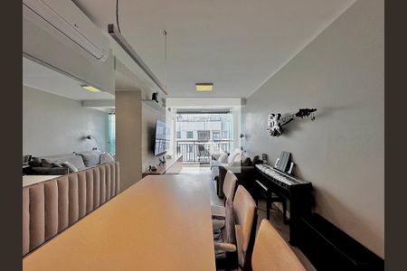 Sala  de apartamento à venda com 3 quartos, 72m² em Santo Amaro, São Paulo