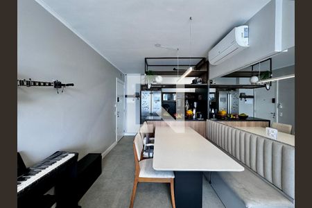 Sala  de apartamento à venda com 3 quartos, 72m² em Santo Amaro, São Paulo