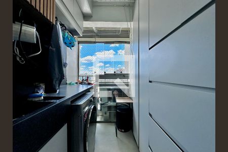 Apartamento à venda com 72m², 3 quartos e 1 vagaÁrea de Serviço