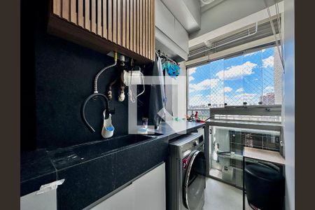 Apartamento à venda com 72m², 3 quartos e 1 vagaÁrea de Serviço