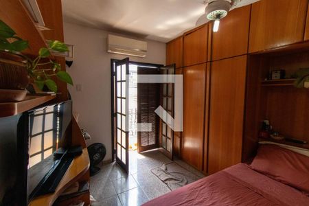 Casa de condomínio à venda com 236m², 3 quartos e 1 vaga Casa de condomínio à venda com 236m², 3 quartos e 1 vagaSuíte 3