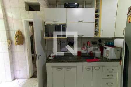 Casa de condomínio à venda com 236m², 3 quartos e 1 vaga Casa de condomínio à venda com 236m², 3 quartos e 1 vagaCozinha