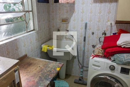 Casa à venda com 209m², 3 quartos e 1 vagaÁrea de Serviço